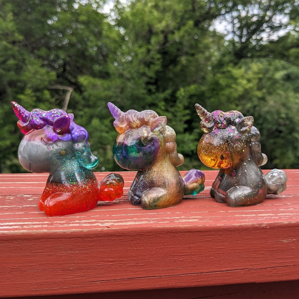 Unicorn Set Three Cute Kawaii Gift Handmade Epoxy Resin Glitter Colorful Rainbow - Picture 1 of 15